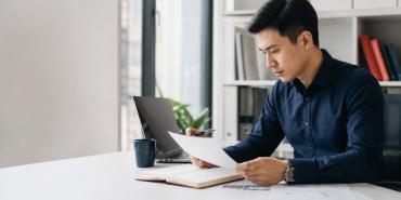 Người làm marketing phân tích dữ liệu visibility từ Google Search Console